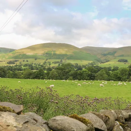2 Farfield Row * Sedbergh